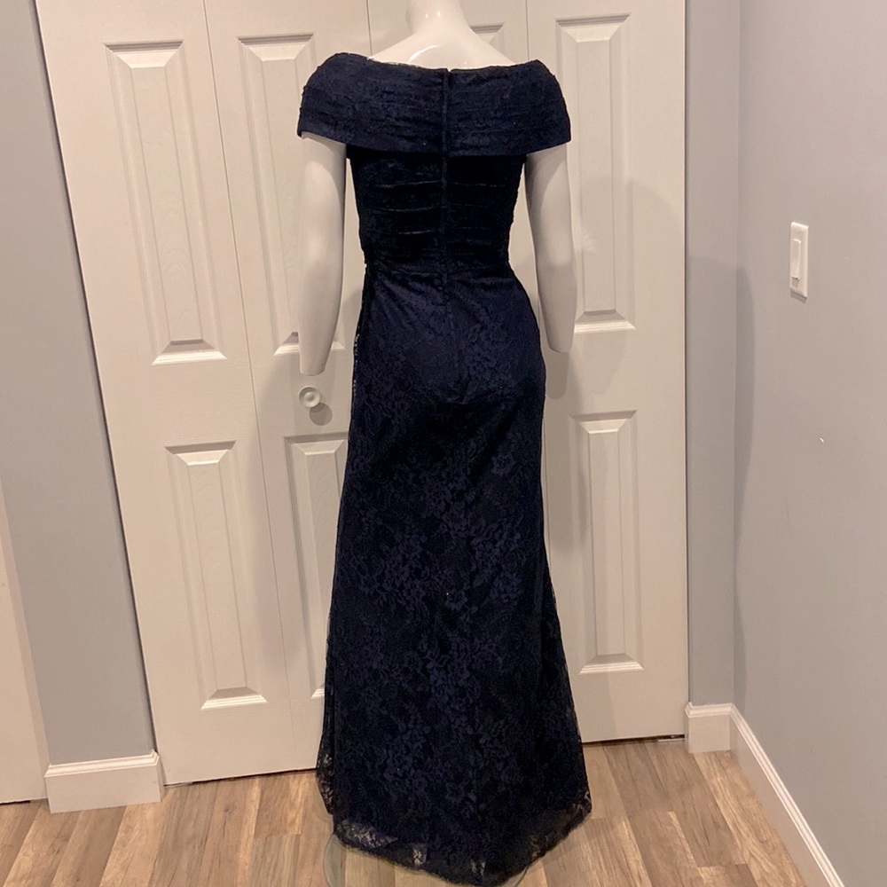 NWOT La Femme lace gown - Picture 10 of 11